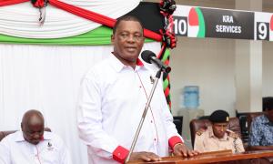 CS addressing Huduma Staff in Mombasa